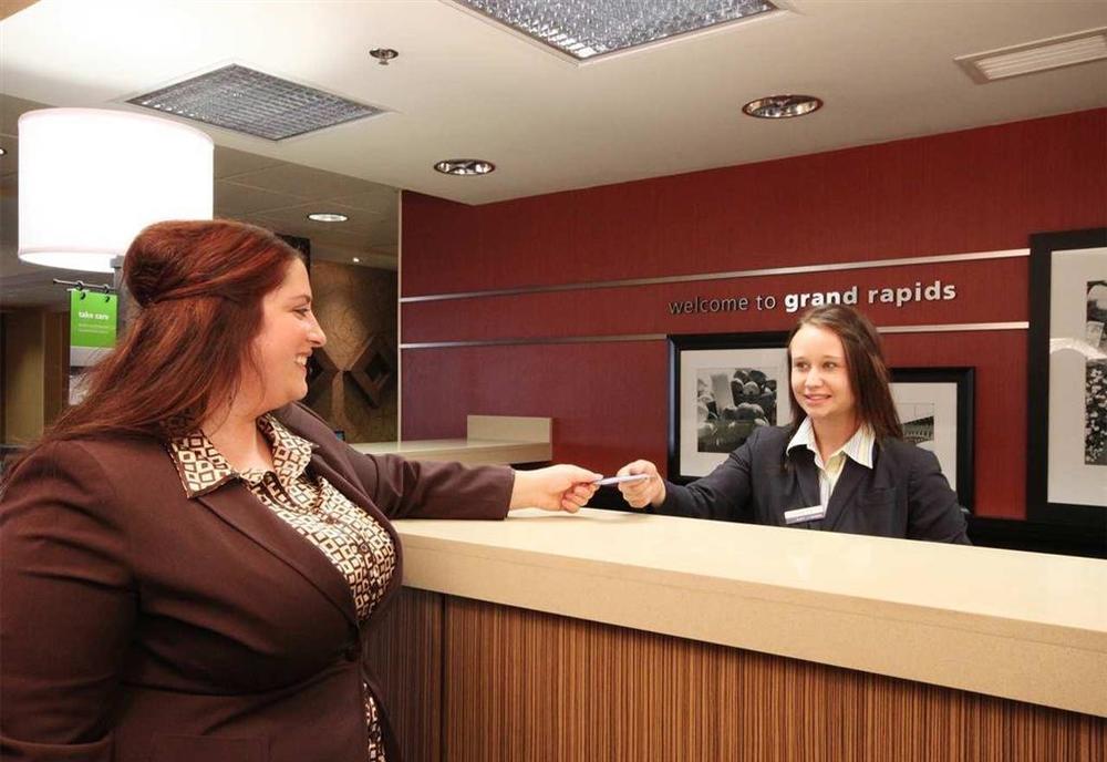 Hampton Inn Grand Rapids/North Walker Inreriör bild